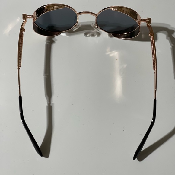 Steampunk Retro Gothic Vintage Colored Metal Round Circle Frame Sunglasses - Picture 5 of 7